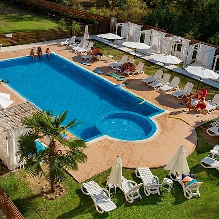 Menada Rocamar Apartments Tsarevo Esterno foto